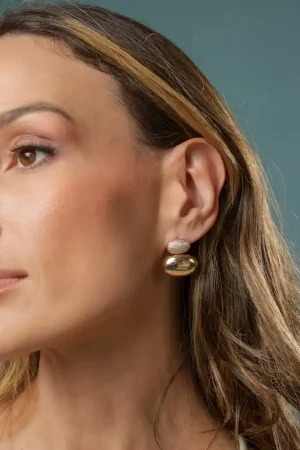 Brinco Oval Cravejado